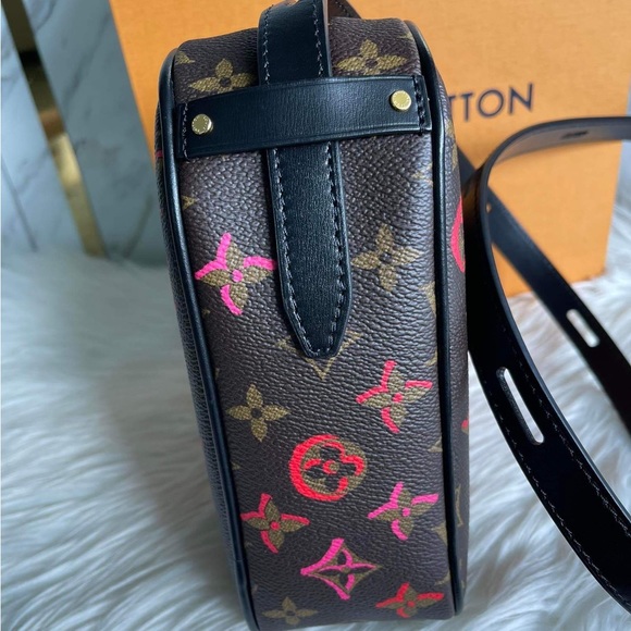 New!! Louis Vuitton Limited Edition Sac Coeur Heart Bag - Picture 4 of 16